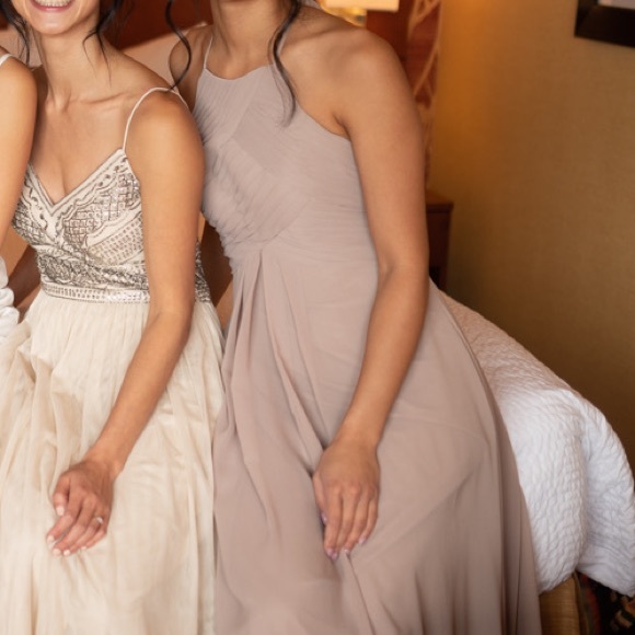 Azazie Ginger in Taupe - Picture 10 of 13